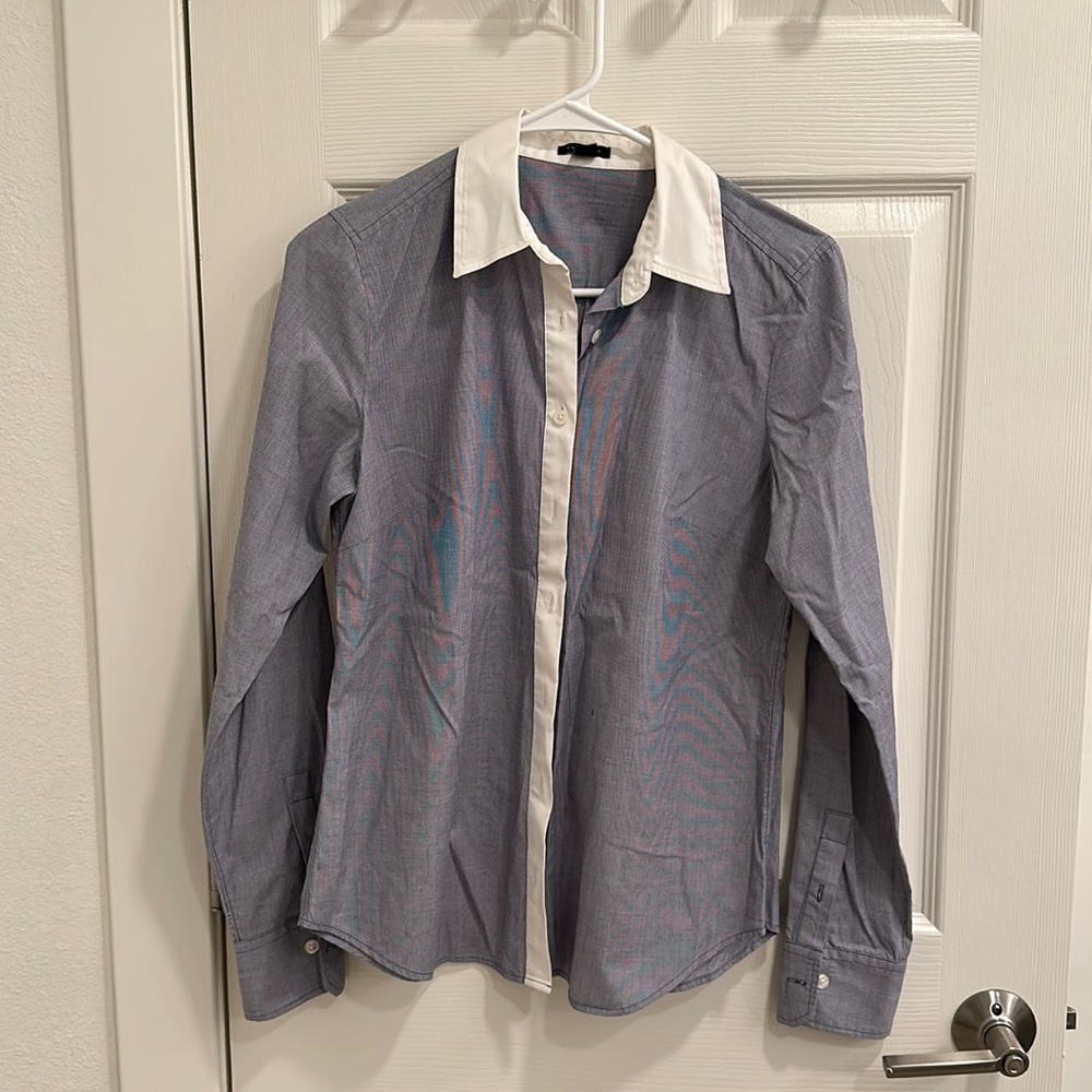 Ann Taylor Long Sleeve Women’s Button Down